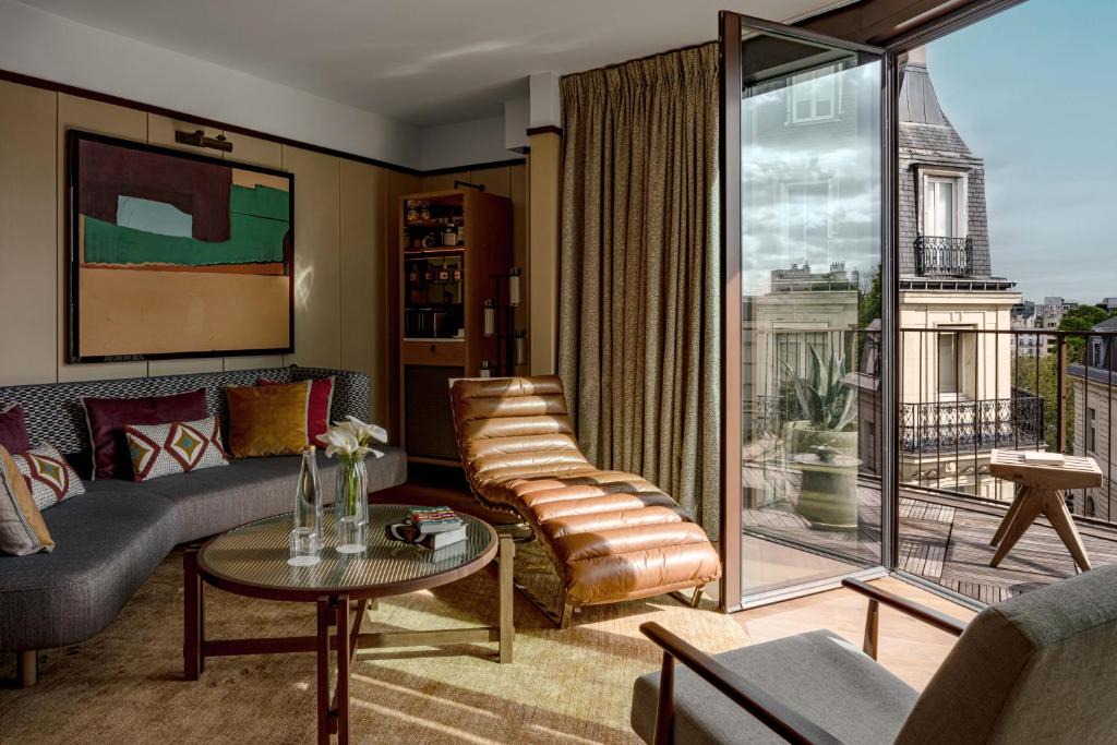Faubourg-du-Roule Hotel | Norman Paris Hôtel & Spa