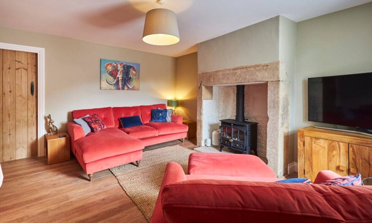 Newbrough House | North Cottage - North East Escapes