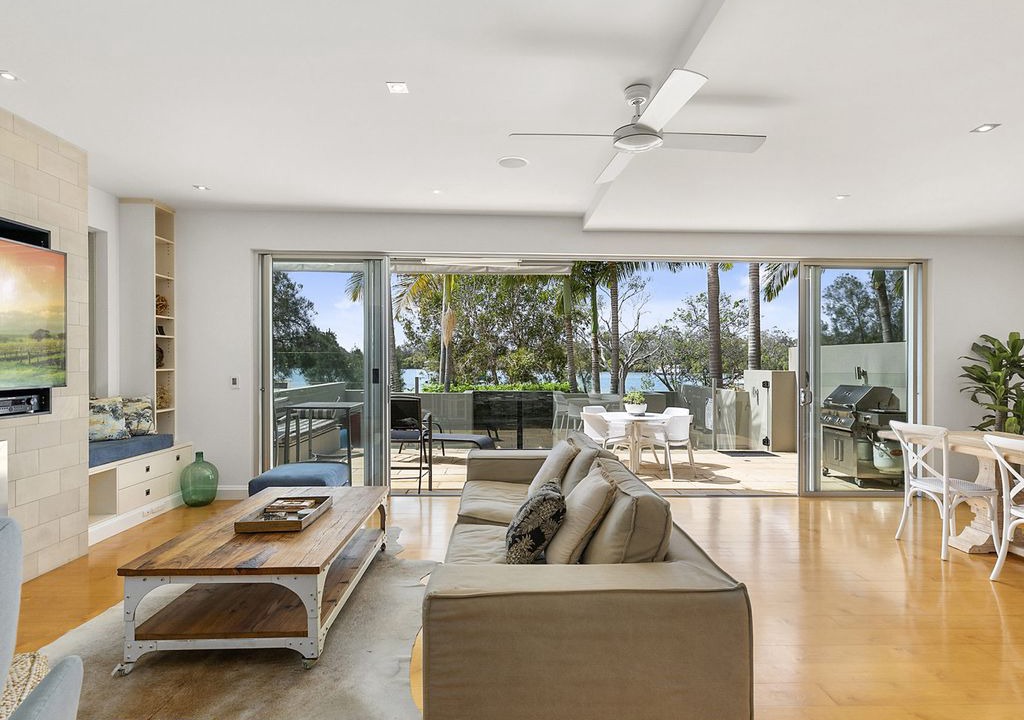 Tewantin Apartment | North Facing River Front Stunning Apartment - Unit 2, 9 Hilton Esplanade