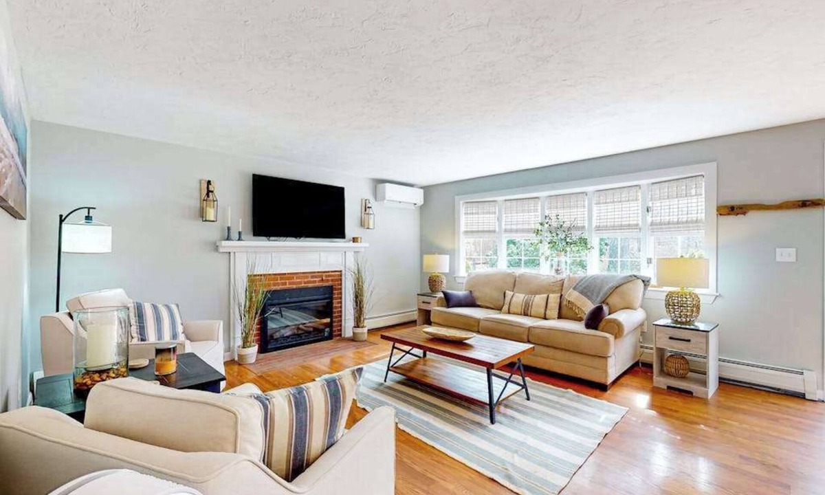 North Falmouth House | North Falmouth House: Near Beach, Fire Pit, & Dog-Friendly!