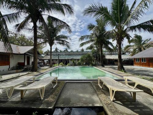 Baler Hotel | North Shore Surf Camp