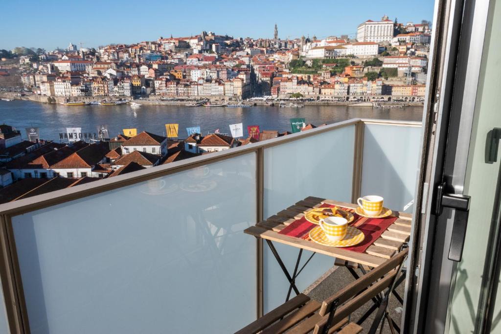 Santa Marinha Apartment | North Star Flats @Santa Marinha