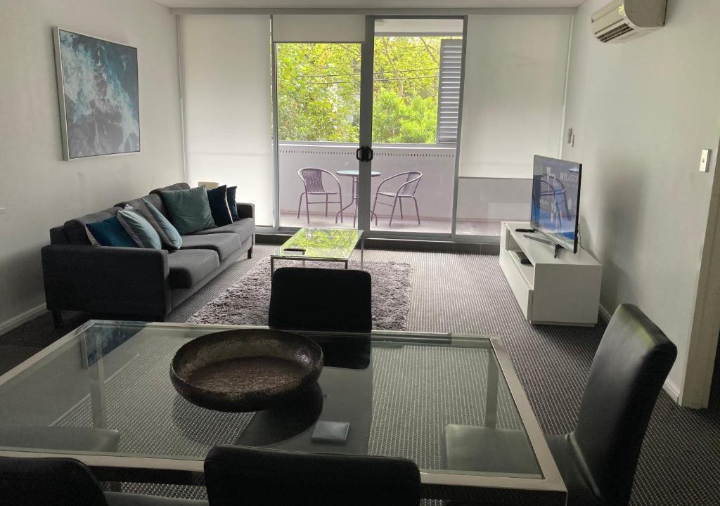 North Sydney Apartment | North Sydney Wyndel Apartments-MIL1005