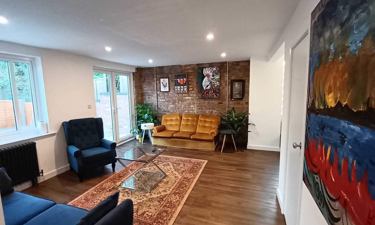 Northampton House | Northampton Oasis - 4 Bedroom House