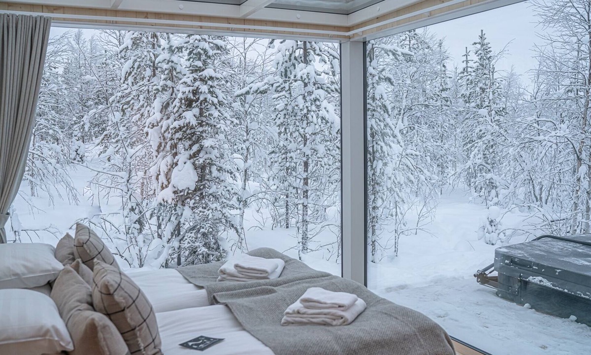 Koengaes Hotel | Northern Lights Ranch