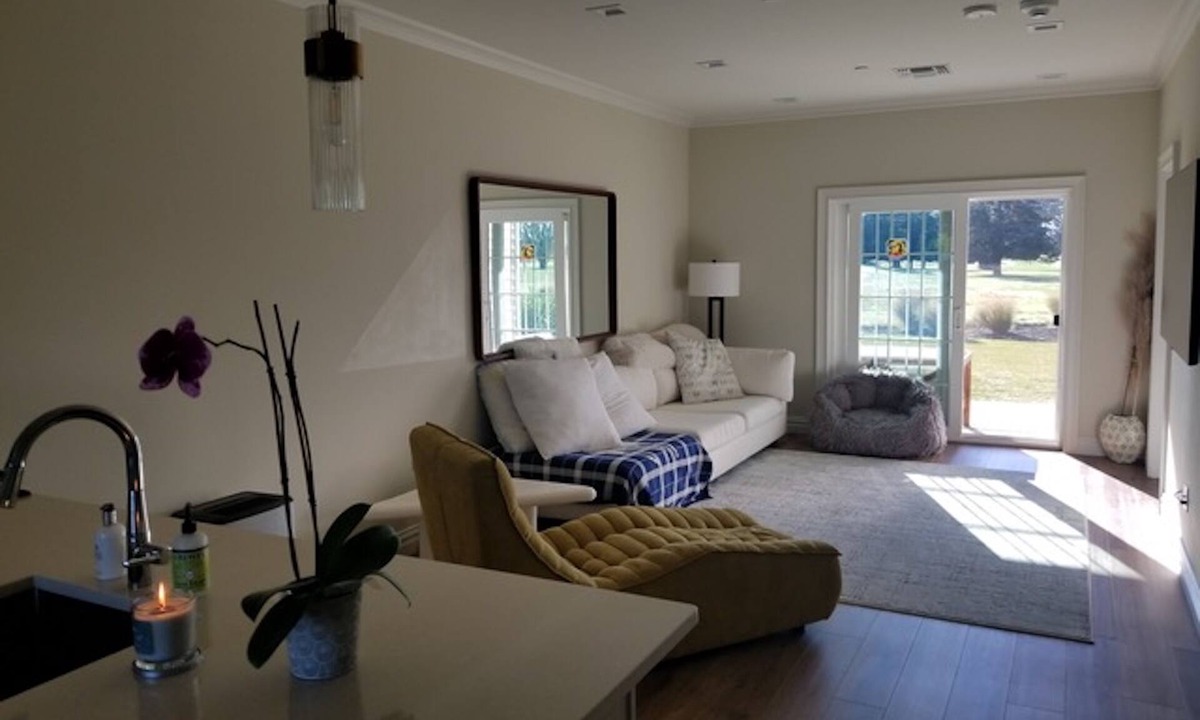 Baiting Hollow Condo | Northfork Long Island, 2 bdrm/2bath, Gorgeous Condo right on Private Golf Course