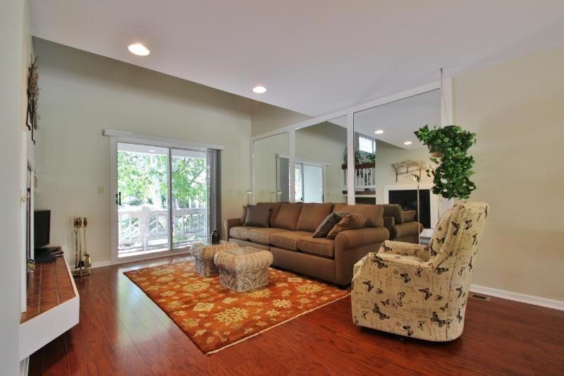 Chautauqua House | NorthShore E4 condo