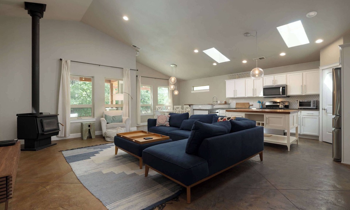 Boyd Acres House | Northwest Bend Home with Hot Tub and Yard
