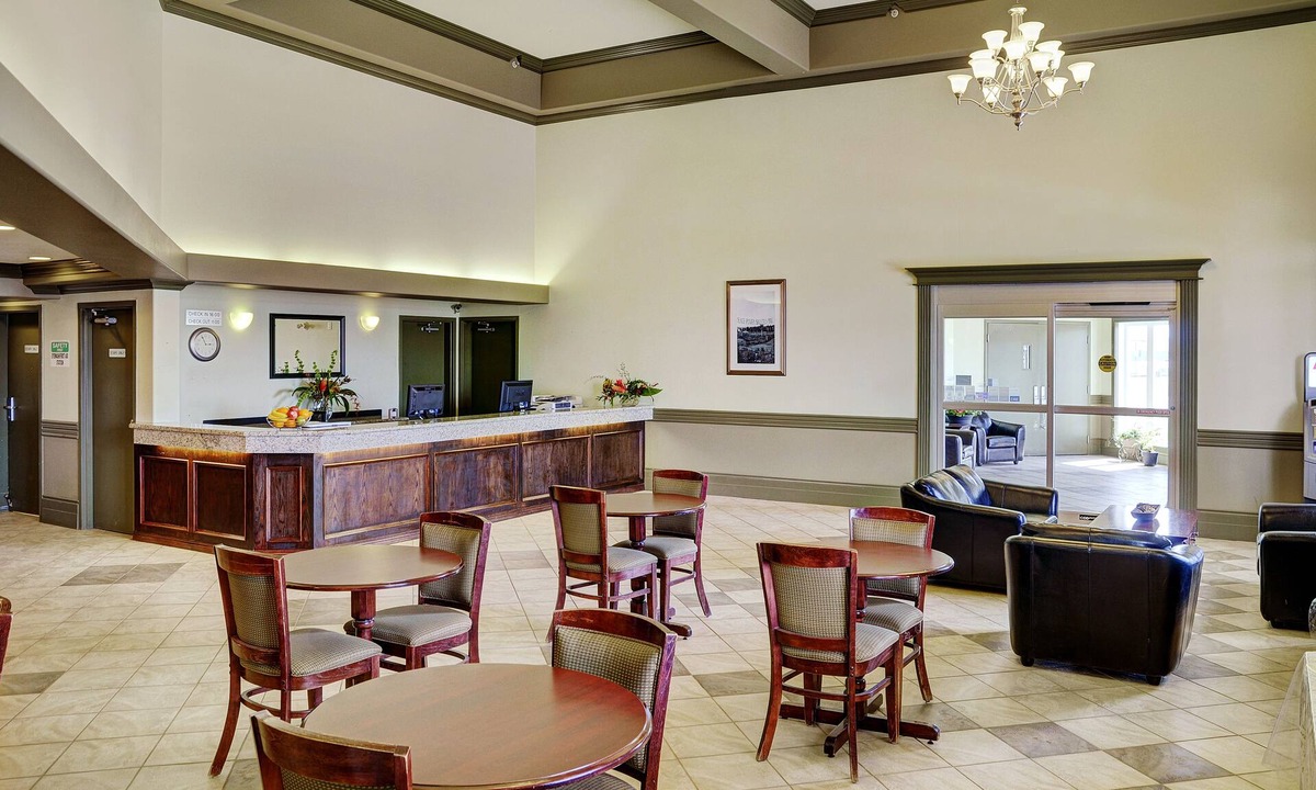 Peace River Hotel | Nova Inn Peace River