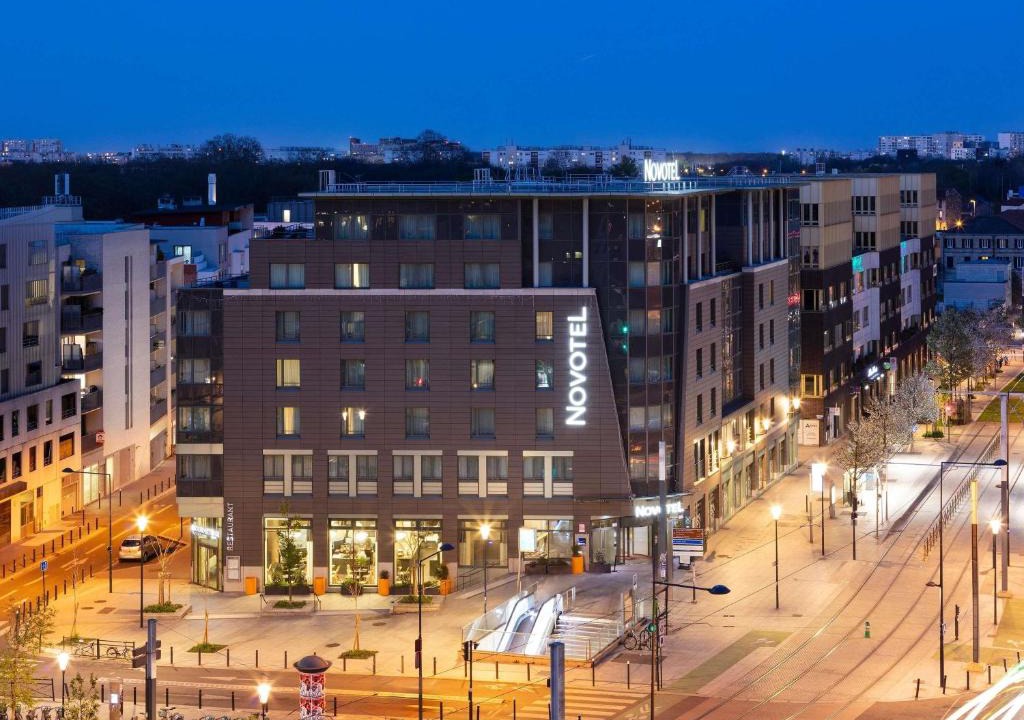 Saint-Denis Hotel | Novotel Paris Stade Basilique