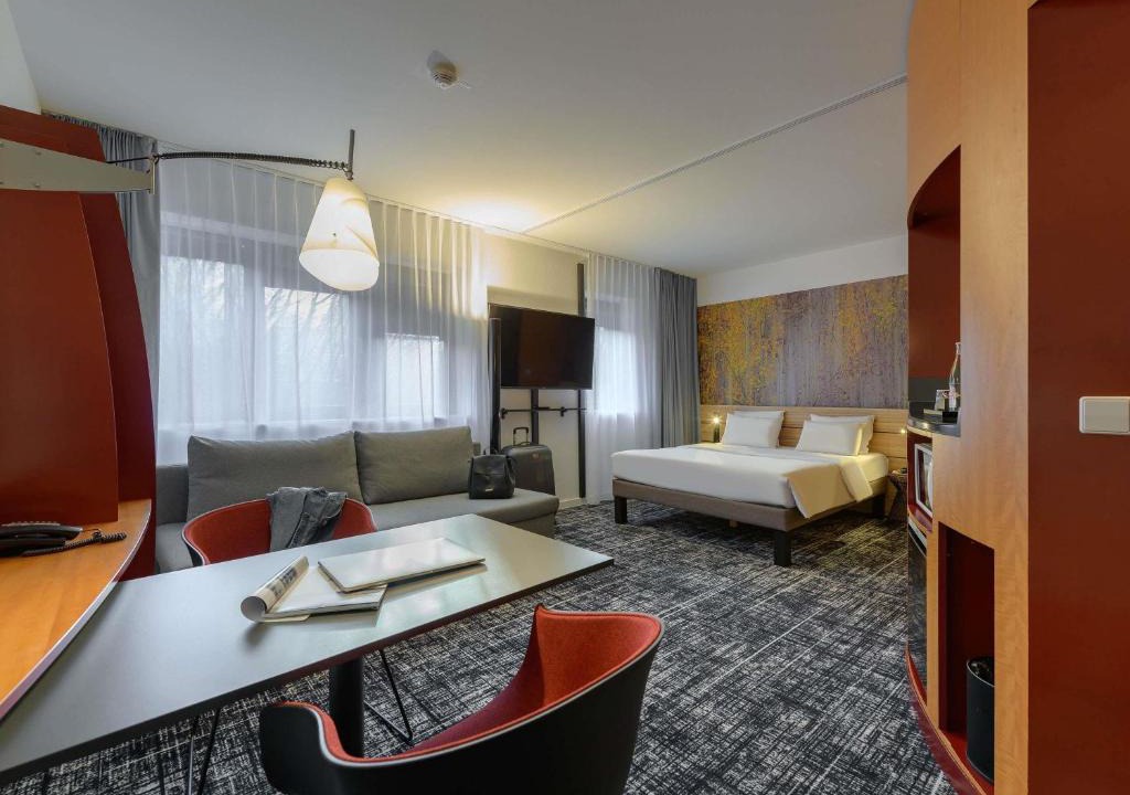 Alte Heide-Hirschau Hotel | Novotel Suites München Parkstadt Schwabing
