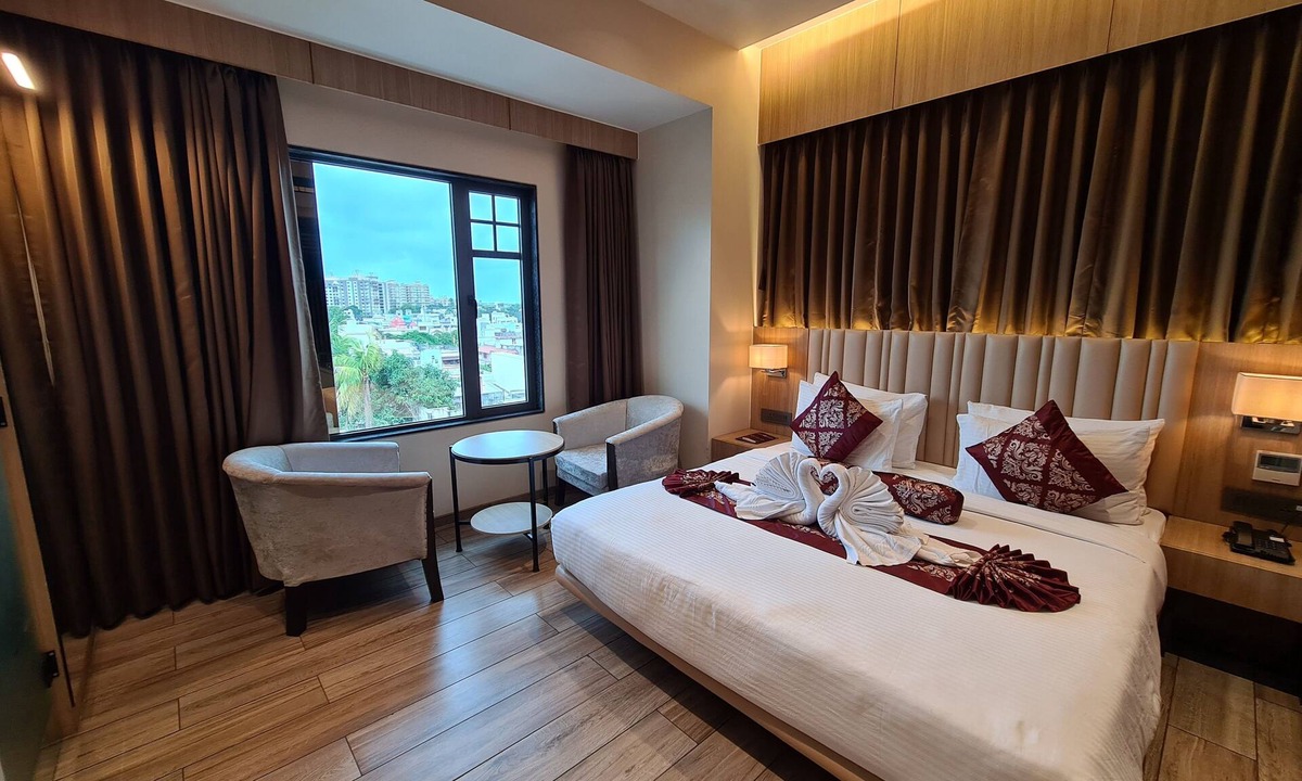 Navsari Hotel | NRICH SKYOTEL