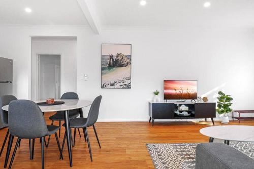 Shepparton House | Nth Central 3BR - Split Systems throughout & Wifi