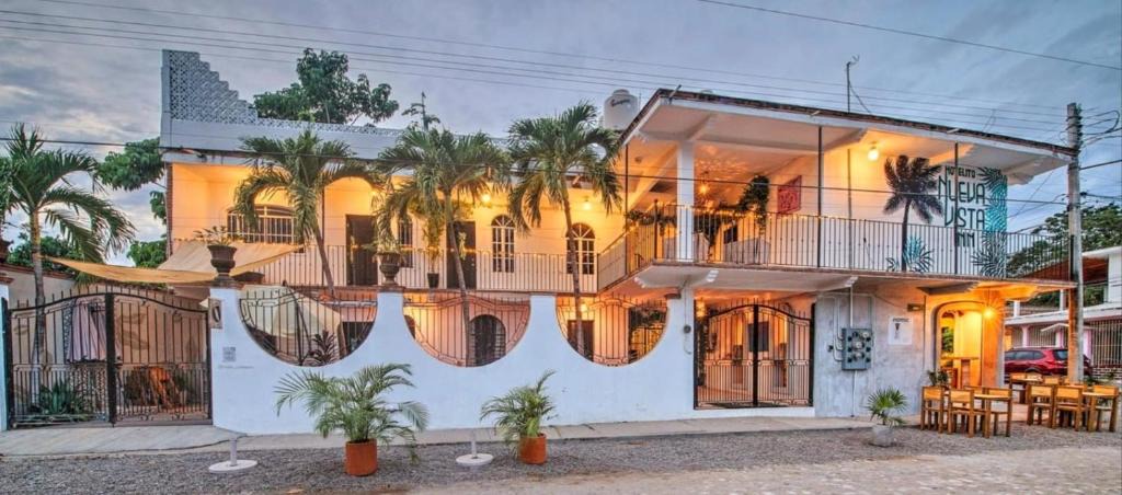 La Cruz de Huanacaxtle Hotel | Nueva Vista INN