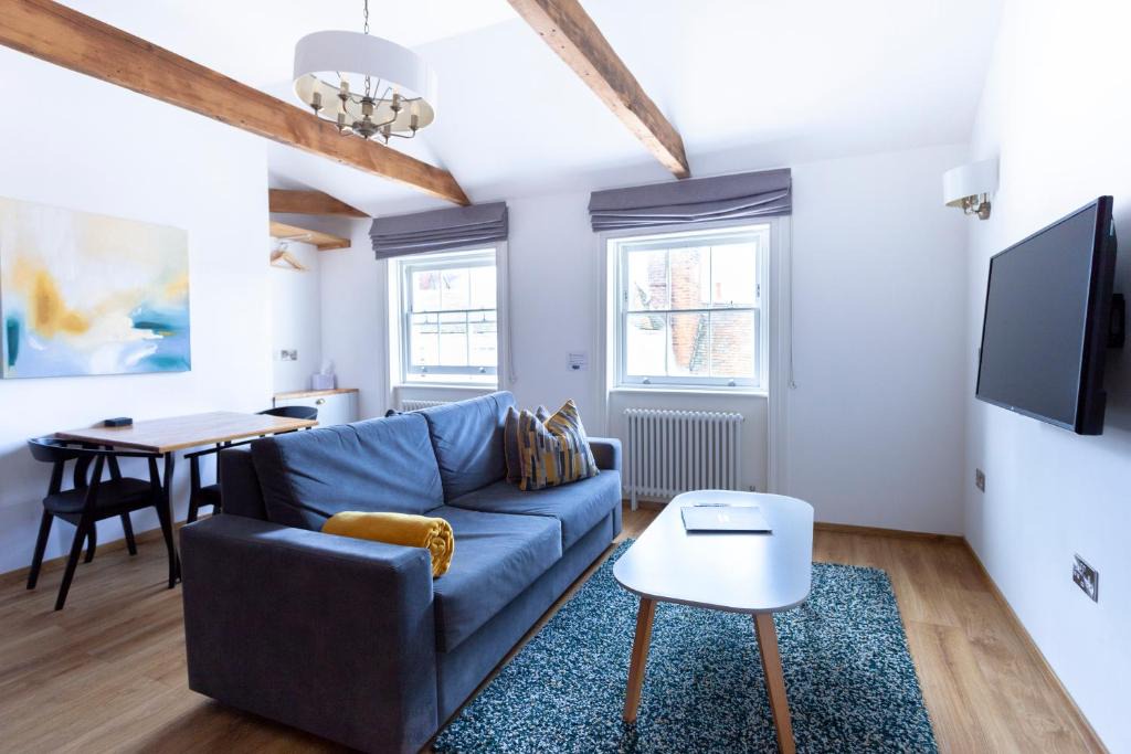 Canterbury Hotel | Number 8