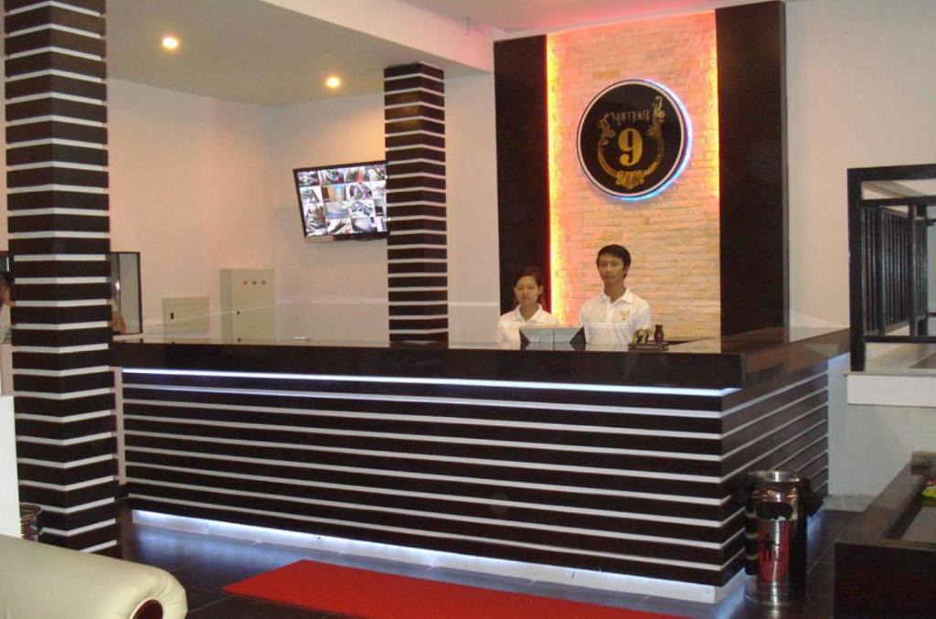 Daun Penh Hotel | Number 9 Hotel