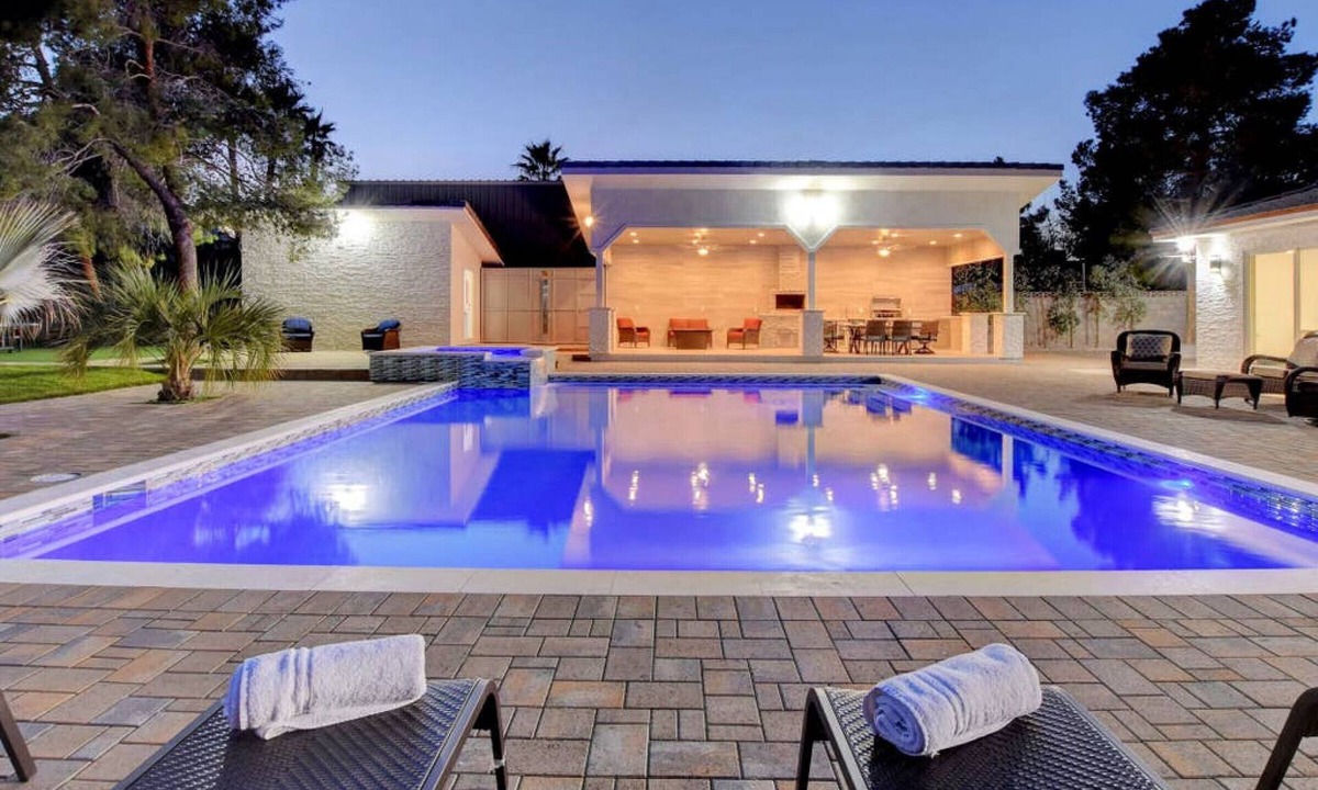 Spring Valley House | NV6965 · Luxury Living! Pool, Spa, Steam Sauna, Game room!