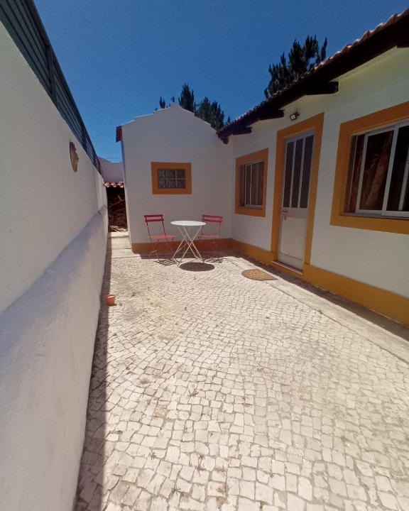 Sao Simao House | O Mundo da Lua - Galinheiro
