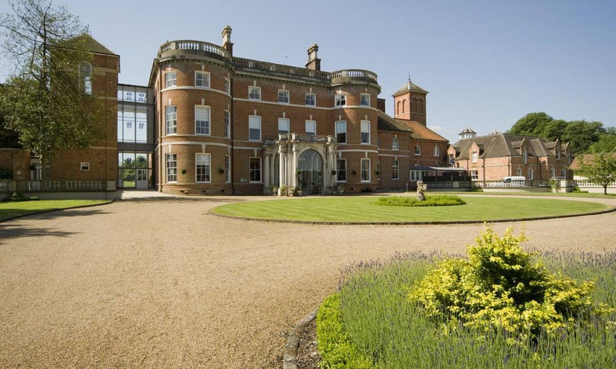 Oakley Hotel | Oakley Hall Hotel