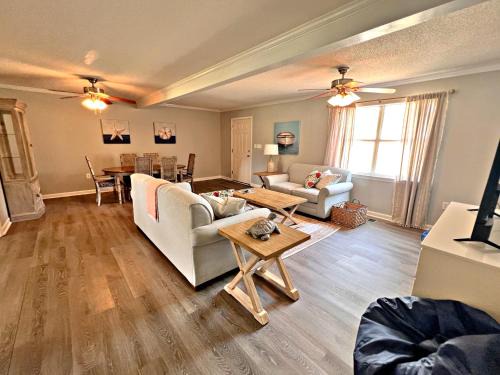 Orange Beach House | Oakridge Cottage
