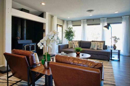 Lake Isabella House | Oakridge Ranch ※ Sequoia, Kern River & Lake Escape