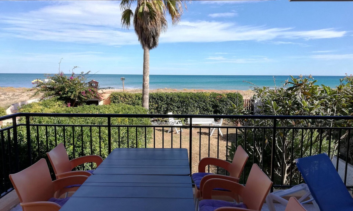 Xeraco Apartment | Oasis bajo, Solo Familias!