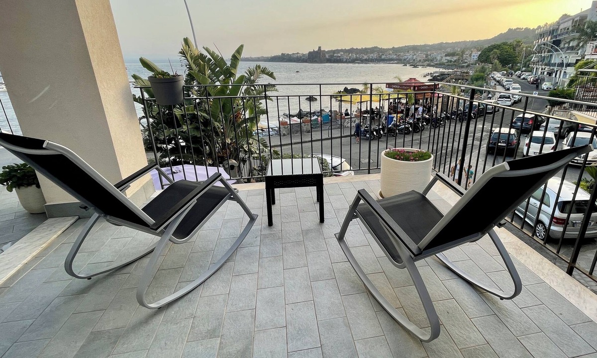 Aci Trezza Bed & Breakfast | Oasis