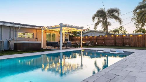 Deerfield Beach House | Oasis on Fourth by AvantStay