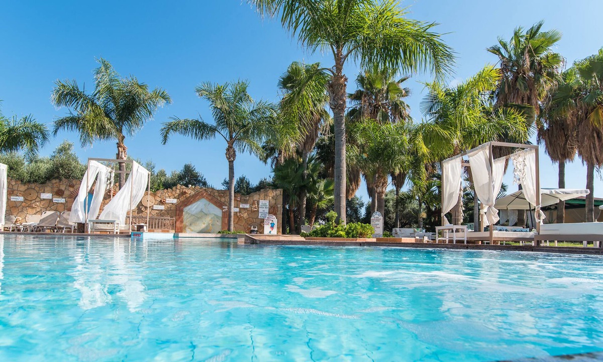Malia Hotel | Oasis Studios