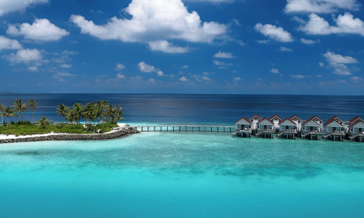 Farukolhufushi Island Resort | OBLU SELECT Lobigili with Free Transfers