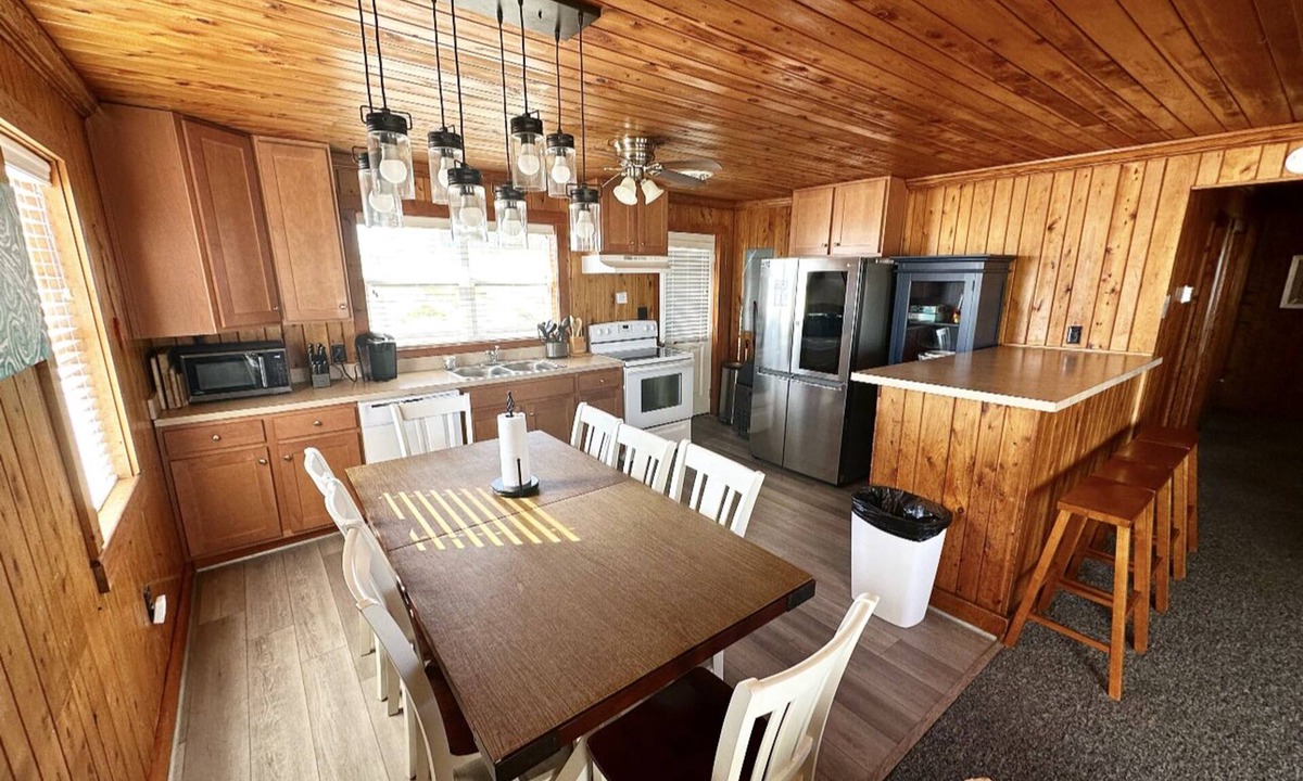 Nags Head Cottage | OBX Direct Oceanfront/Poolside Cottage 7