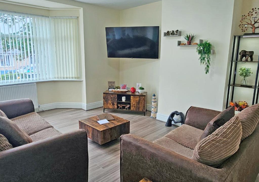 Heysham Apartment | Ocean Breeze