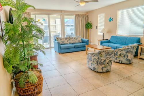 Windy Hill House | Ocean Breeze Luxury Villas 3D, Nicely Updated! Across From The Ocean! Sleeps 18 !