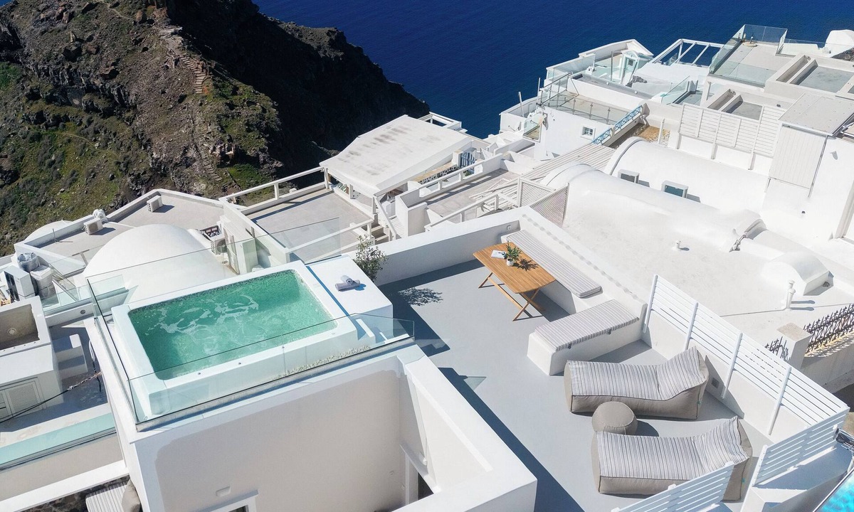 Imerovigli Villa | Ocean Caldera View Villa by Dalmyra Estate