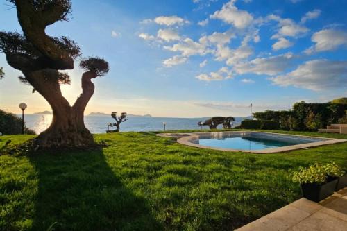 Oia House | Ocean Cliff Suite