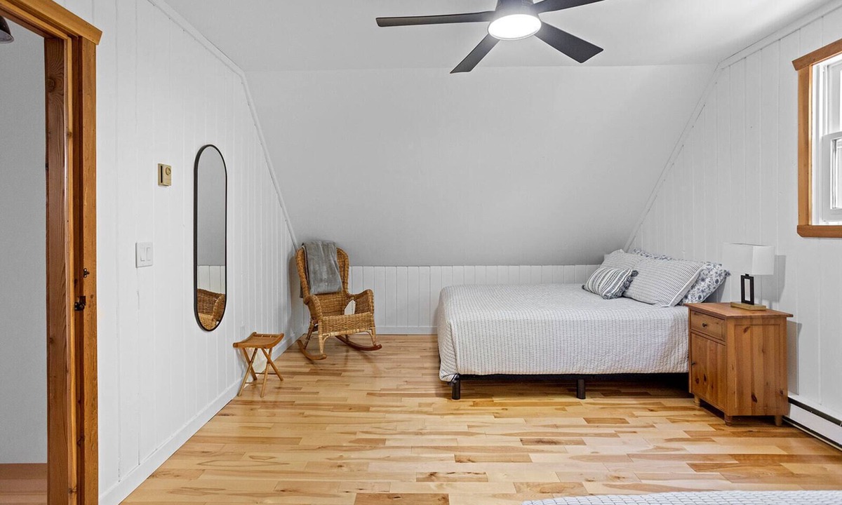 Ingonish Cabin | Ocean Echo Cabin 1 for families/groups. Close to beaches, hikes, and ski hill!