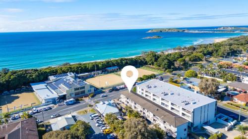 Coffs Harbour House | Ocean Echoes Coffs Coast Steps to Park Beach