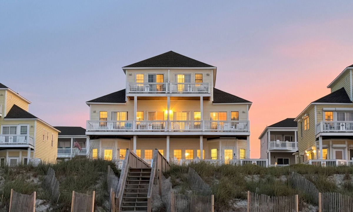 North Topsail Beach Villa | Ocean Echos – Luxury Oceanfront Vacation Rental in North Topsail Beach