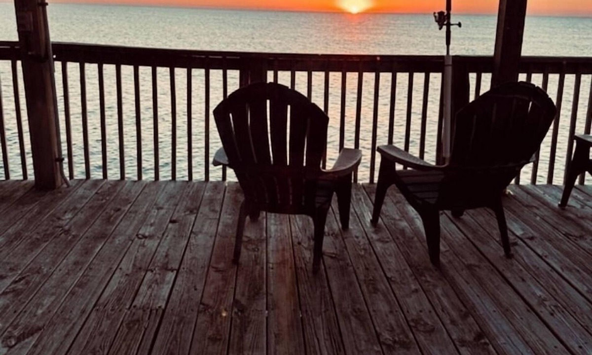 San Luis House | Ocean front 3-bed 2 bath house. Fish right from the deck! Pets! Sunrises!