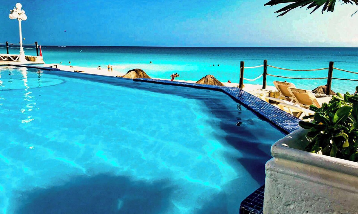 Zona Hotelera Apartment | OCEAN FRONT APARTMENT CANCUN