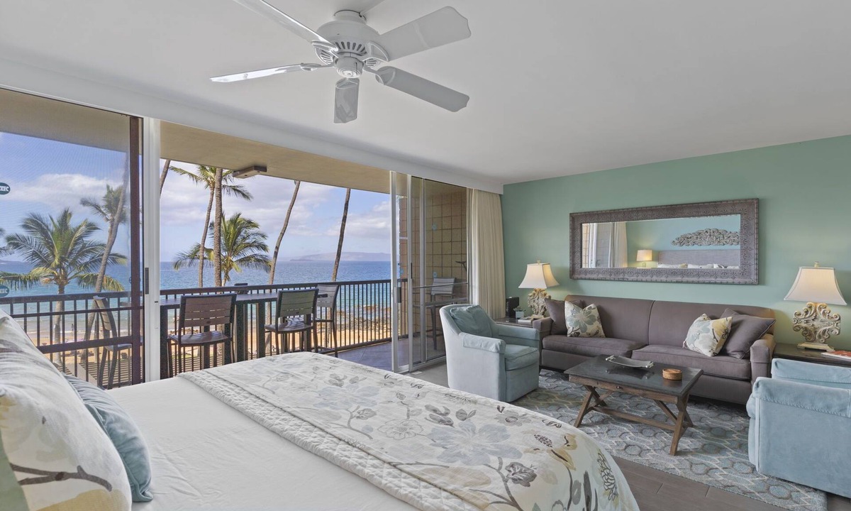 Kihei Condo | Ocean Front Dream Suite- Spectacular Views! 2Bedrooms/2Bath Steps to Amenities!