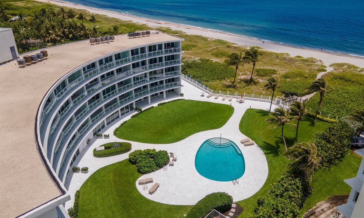 Delray Beach Condo | Ocean front one-bedroom in Delray, spectacular views, walk to Atlantic Ave