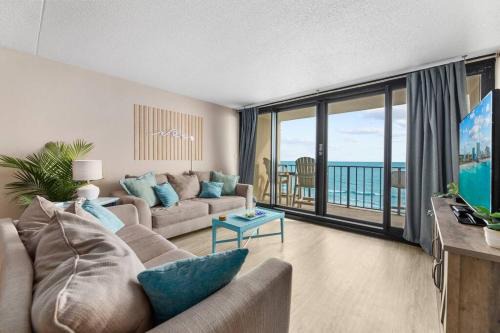Garden City House | *OCEAN FRONT* Pier-adise 2Bed/2Bath, Sleeps 8
