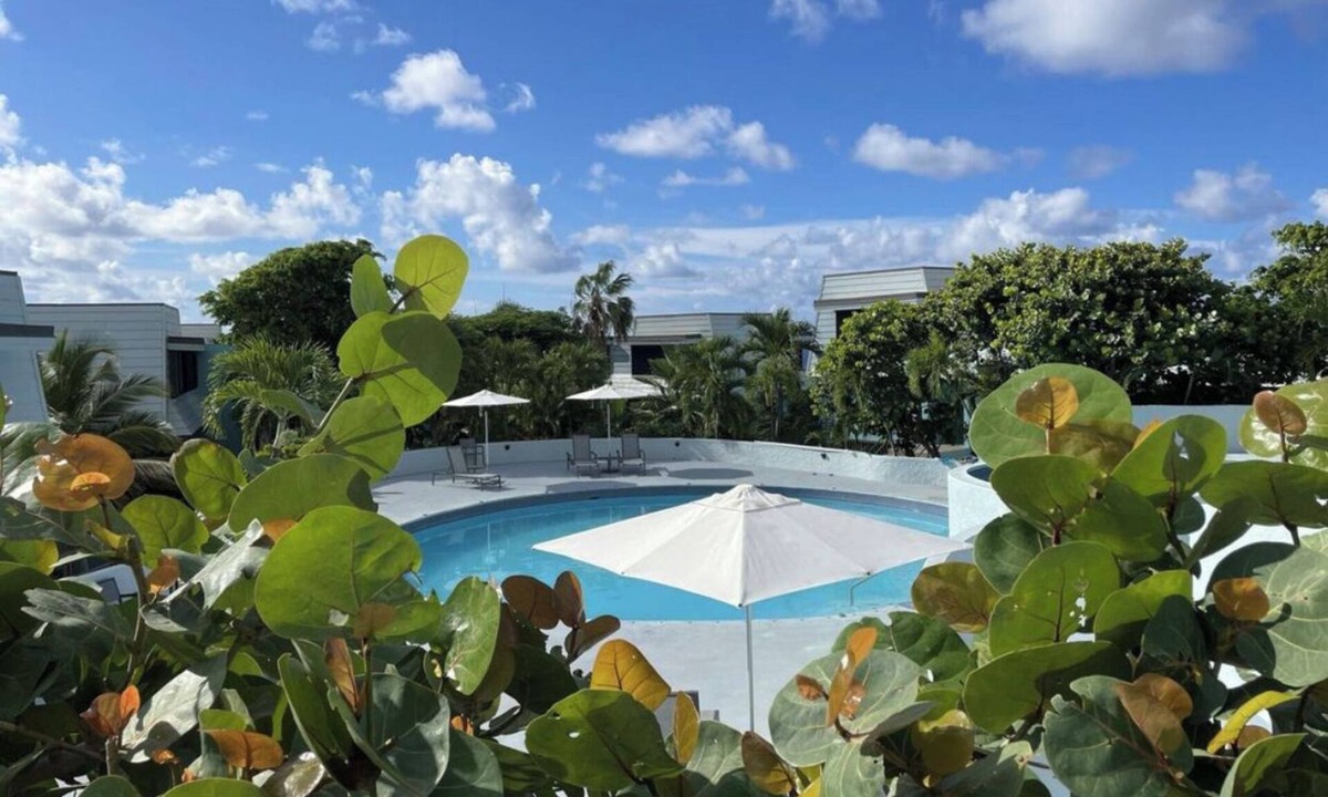 Estate Bolongo Condo | Ocean front Tortuga Bliss condo - close beach