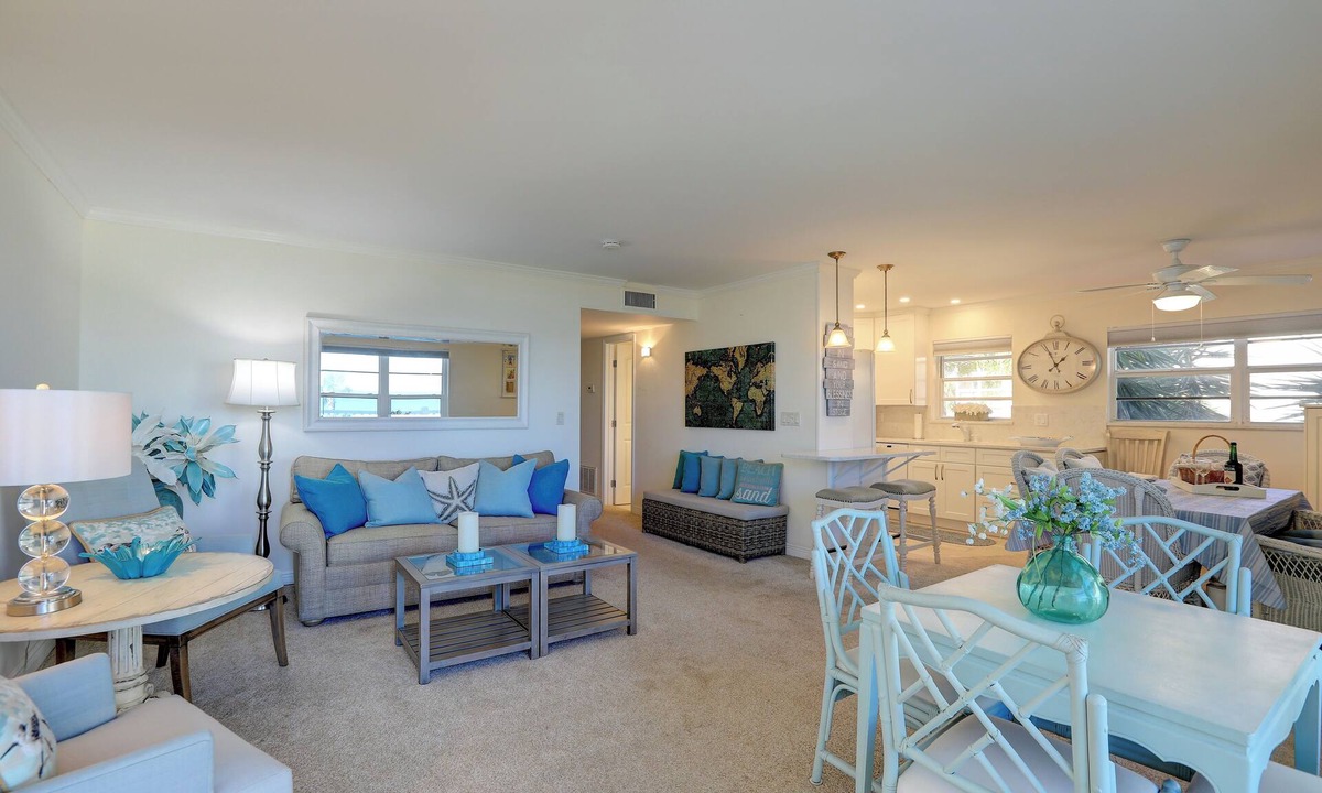 Indian River Shores Condo | Ocean Front 2-bedroom beautiful beach condo in Indian River Shores