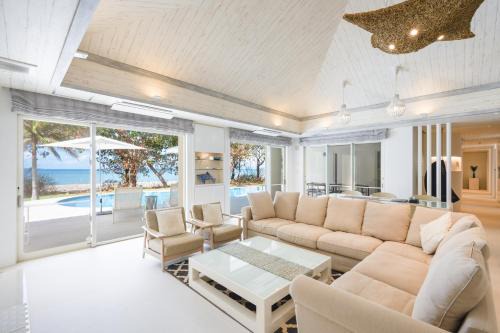 Taketomi-jima Taketomi-cho Villa | Ocean Front Villa Ishigakijima Ⅲ