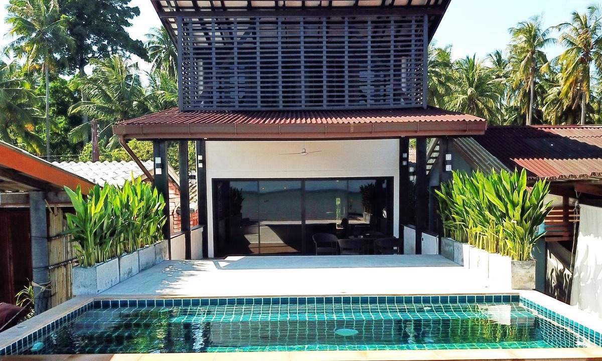 Ko Lanta Old Town House | Ocean front villa with Private infinity pool & AC
