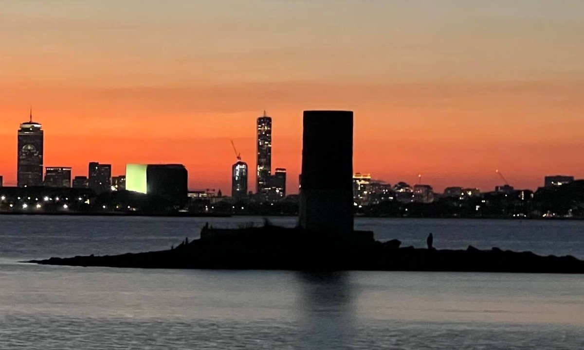 Quincy Apartment | Ocean front with amazing views of sunset and Boston skyline