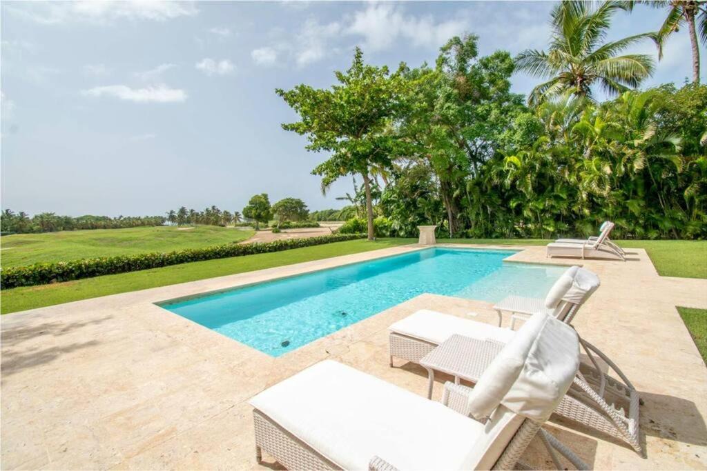 Punta Cana Villa | Ocean & golf view with working space!