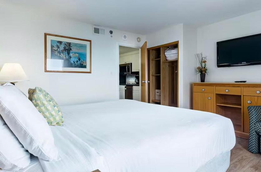 Northeast Virginia Beach Apartment | Ocean Keys Resort